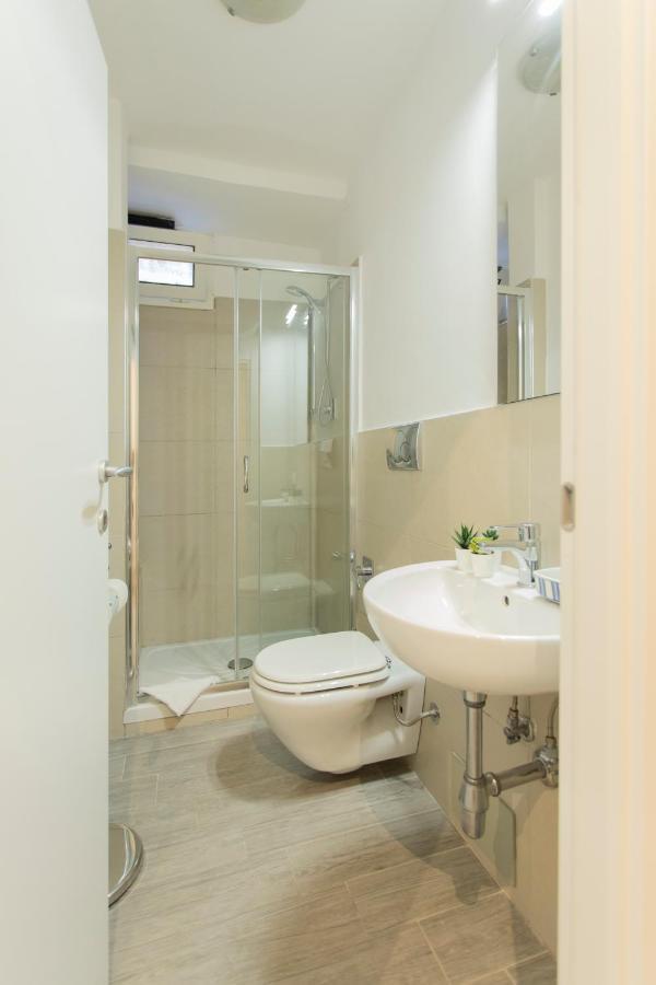 Nina - Tiny Suite In Trastevere Рим Екстериор снимка